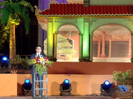 เฟสติวัลเพลงทำนองเดิ่นกาต่ายตื่อแห่งชาติครั้งแรก 2014 ได้เปิดขึ้นแล้ว ณ บากเลียว